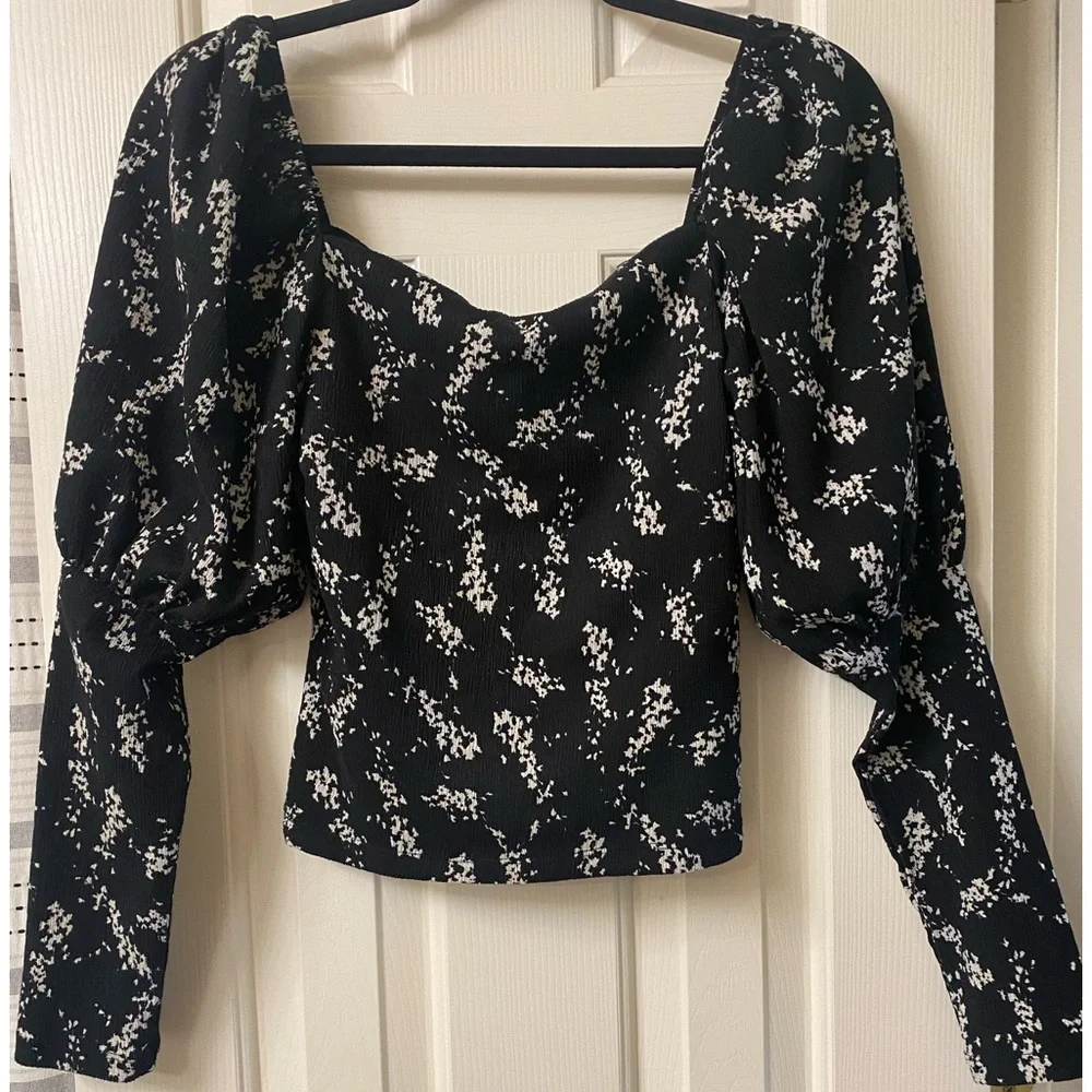 Anthropologie Sweetheart Black and White Print Puff Sleeve Blouse Size Small